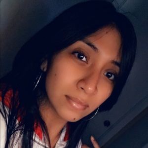 Meet your Posher, Brenda